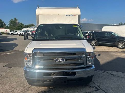 New 2026 Ford E-350 and Econoline 350 Super Duty w/ Power Equipment Group RWD image 8