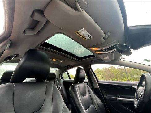 Used 2015 Volvo S60 T5 Premier image 20