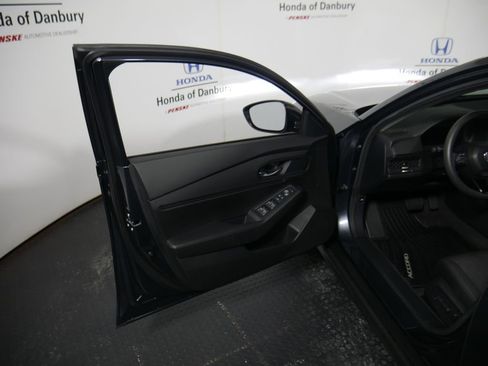 Used 2024 Honda Accord EX image 10