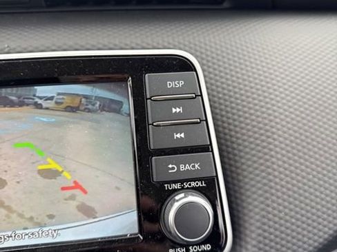 Certified 2025 Nissan Kicks Play S image 24