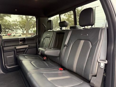 Used 2022 Ford F250 Platinum w/ FX4 Off-Road Package image 19