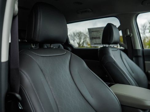 New 2026 Kia Carnival LXS image 11