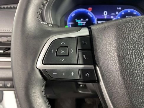 Used 2025 Toyota Grand Highlander Nightshade Edition image 17