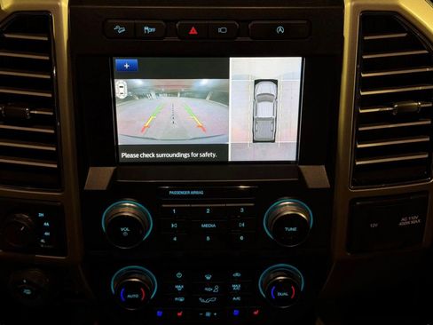 Used 2019 Ford F150 King Ranch w/ Equipment Group 601A Luxury AWD/4WD image 29