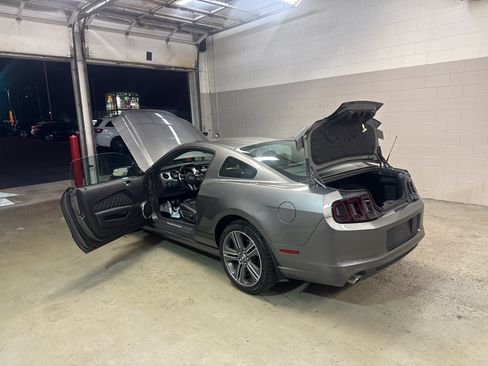 Used 2013 Ford Mustang Premium w/ Electronics Pkg RWD image 12