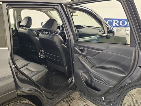 Used 2020 Subaru Forester Touring image 31
