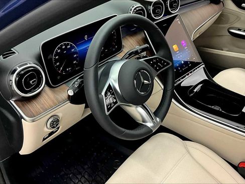 Used 2025 Mercedes-Benz C 300 Sedan image 8