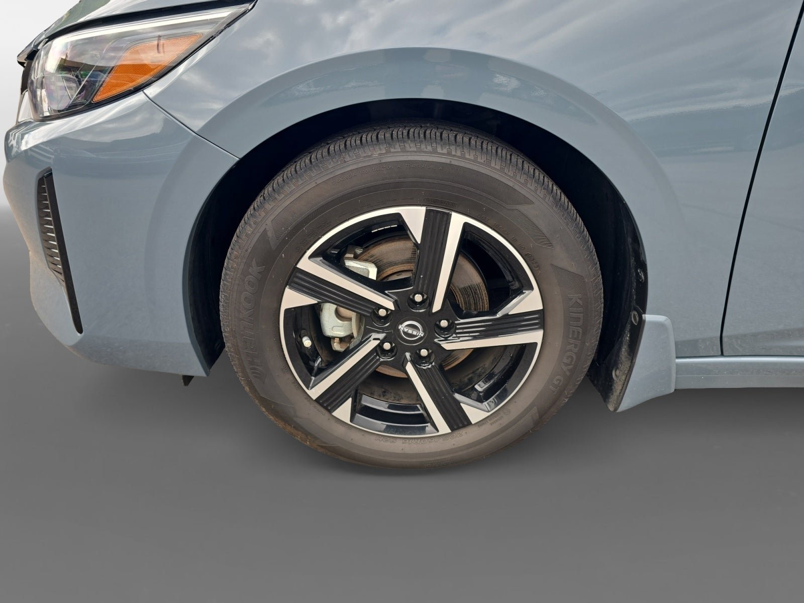 Used 2024 Nissan Sentra SV w/ All-Weather Package FWD image 9