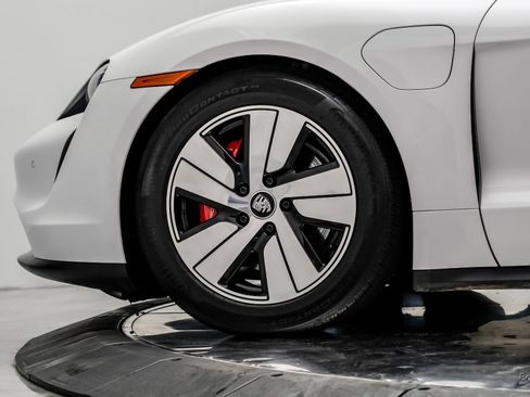 Used 2023 Porsche Taycan 4S AWD/4WD image 86