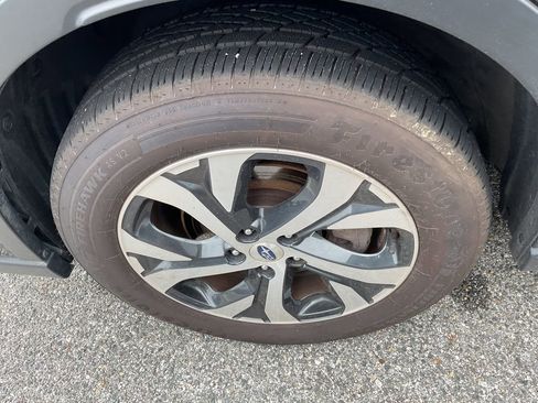 Used 2022 Subaru Outback Limited AWD/4WD image 5