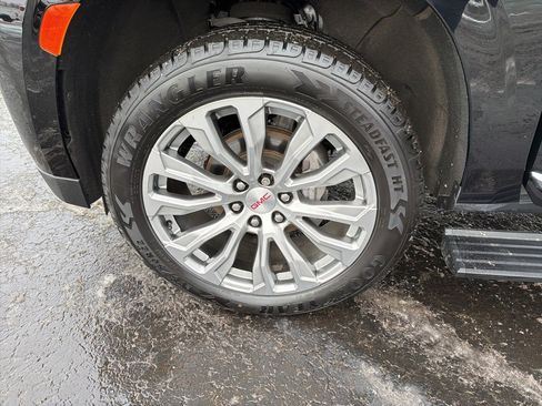 Certified 2022 GMC Yukon XL Denali w/ Denali Premium Package image 26