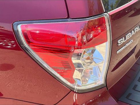 Used 2010 Subaru Forester 2.5X Limited AWD/4WD image 22
