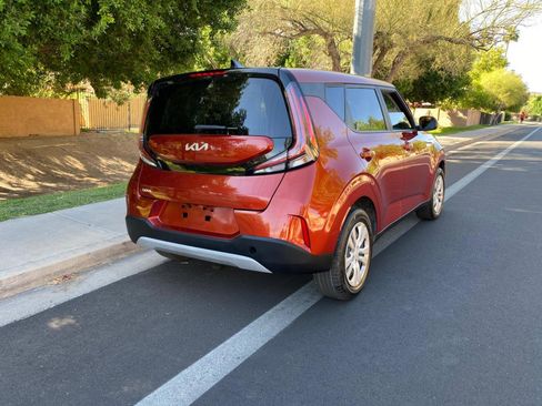 Used 2023 Kia Soul LX FWD image 10