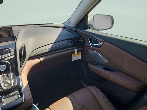 New 2026 Acura RDX Advance Package image 3