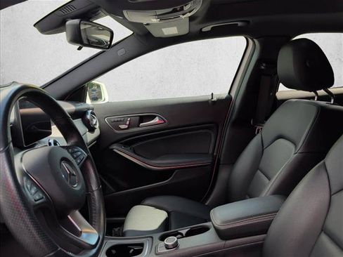 Used 2019 Mercedes-Benz GLA 250 image 10
