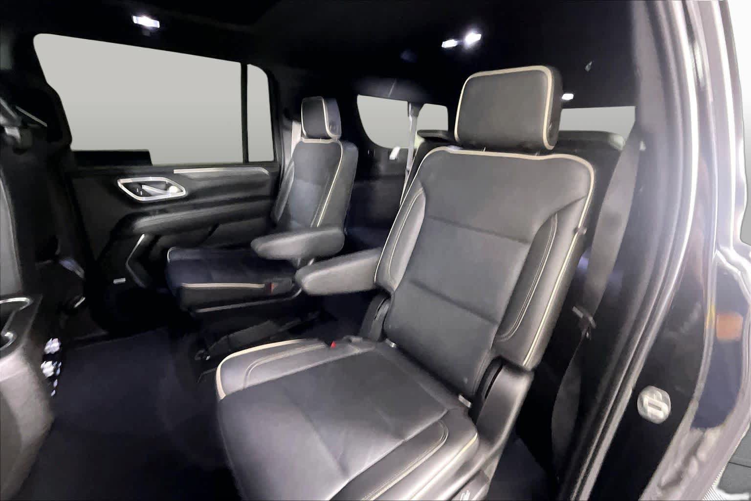 Used 2021 GMC Yukon XL SLT w/ SLT Premium Package RWD image 18