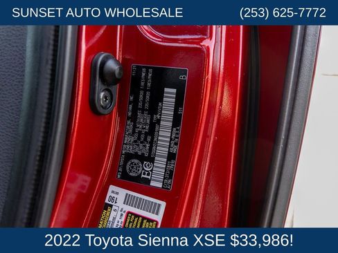 Used 2022 Toyota Sienna XSE FWD image 49
