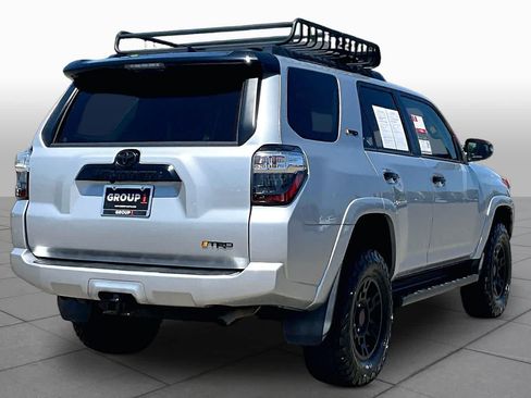 Used 2021 Toyota 4Runner Venture w/ Moonroof Package AWD/4WD image 12