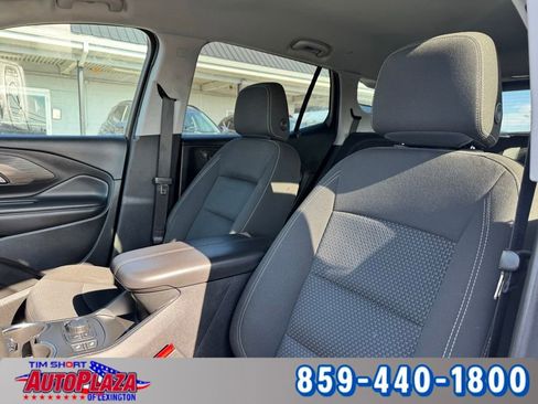 Used 2023 GMC Terrain SLE w/ Driver Convenience Package image 31
