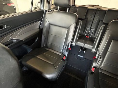 Used 2022 Volkswagen Atlas SE AWD/4WD image 12