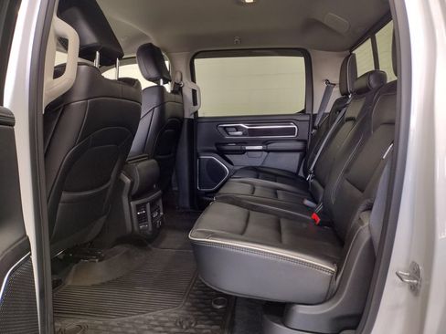 Used 2022 RAM 1500 Laramie AWD/4WD image 28