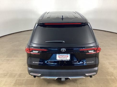 Used 2025 Toyota Grand Highlander AWD Hybrid image 7