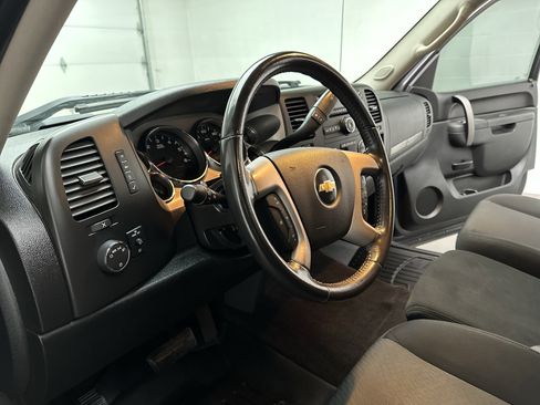 Used 2011 Chevrolet Silverado 1500 LT w/ All-Star Edition AWD/4WD image 18