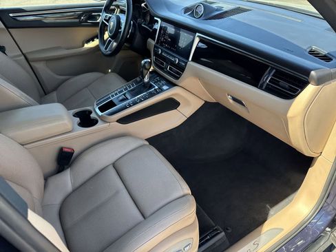 Used 2021 Porsche Macan S image 12