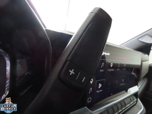 Used 2025 GMC Sierra 1500 SLT AWD/4WD image 16