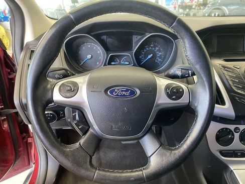 Used 2014 Ford Focus SE w/ SE Sport Package FWD image 17