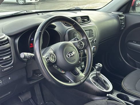Used 2016 Kia Soul + w/ Designer's Package image 23