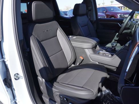 New 2026 GMC Sierra 1500 Denali w/ Technology Package image 13