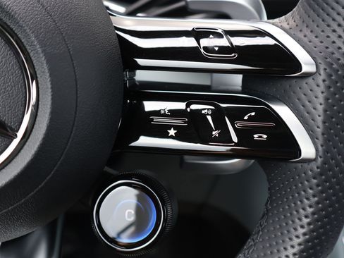 Used 2022 Mercedes-Benz SL 63 AMG 4MATIC image 16