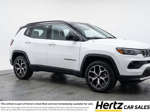 Used 2025 Jeep Compass Limited image 1