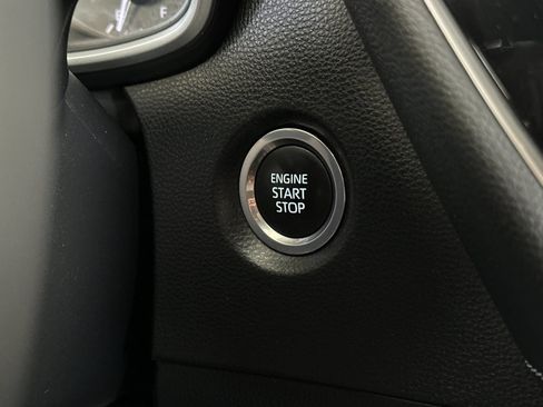 Used 2024 Toyota Corolla SE w/ SE Package FWD image 19