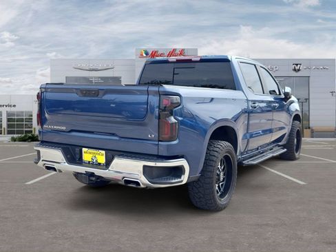 Used 2024 Chevrolet Silverado 1500 LT w/ Z71 Off-Road Package AWD/4WD image 5