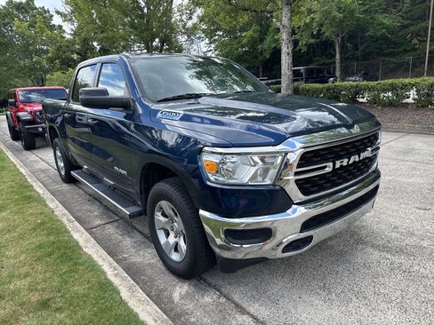 Used 2023 RAM 1500 Big Horn AWD/4WD image 3