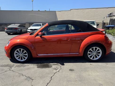 Used 2018 Volkswagen Beetle 2.0T S FWD image 8