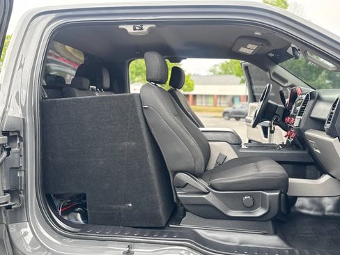 Used 2018 Ford F150 XL w/ Equipment Group 101A Mid AWD/4WD image 12