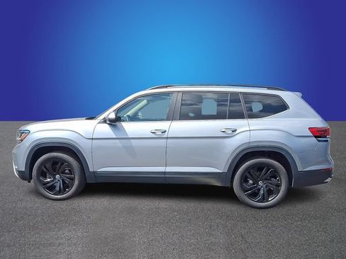 Used 2022 Volkswagen Atlas SE w/ Black Wheel Package FWD image 7