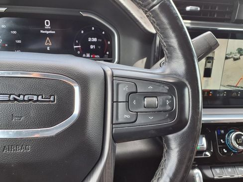 Used 2024 GMC Sierra 2500 Denali Ultimate AWD/4WD image 36