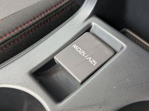 Used 2025 Subaru Impreza 2.0i Sport AWD/4WD image 18