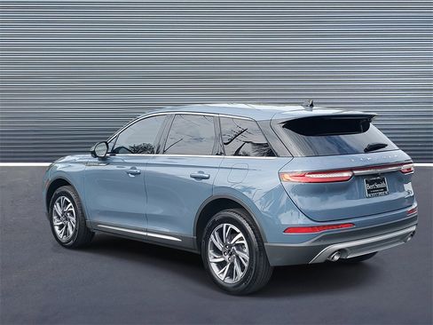 Used 2023 Lincoln Corsair FWD w/ Equipment Group 101A image 4