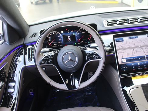 New 2025 Mercedes-Benz S 580 4MATIC Sedan image 18