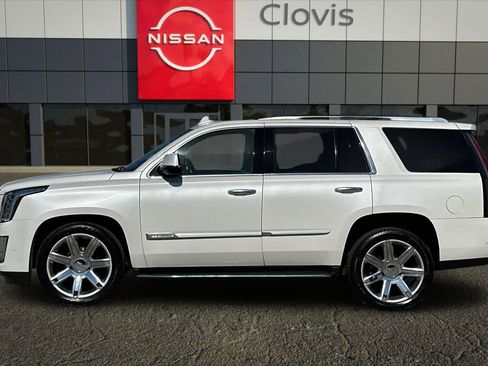 Used 2020 Cadillac Escalade Luxury AWD/4WD image 6