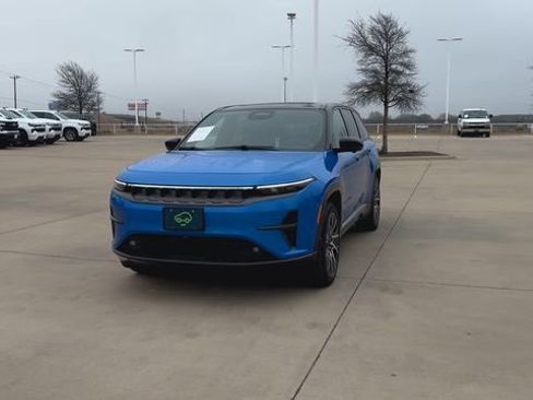 Used 2025 Jeep Wagoneer S Limited image 4