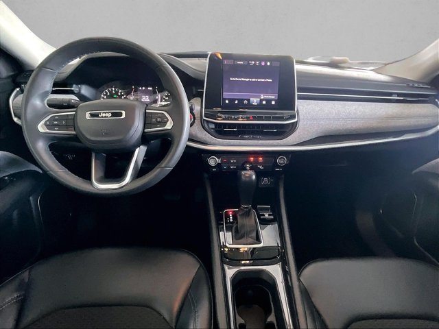 Used 2022 Jeep Compass Latitude FWD image 15