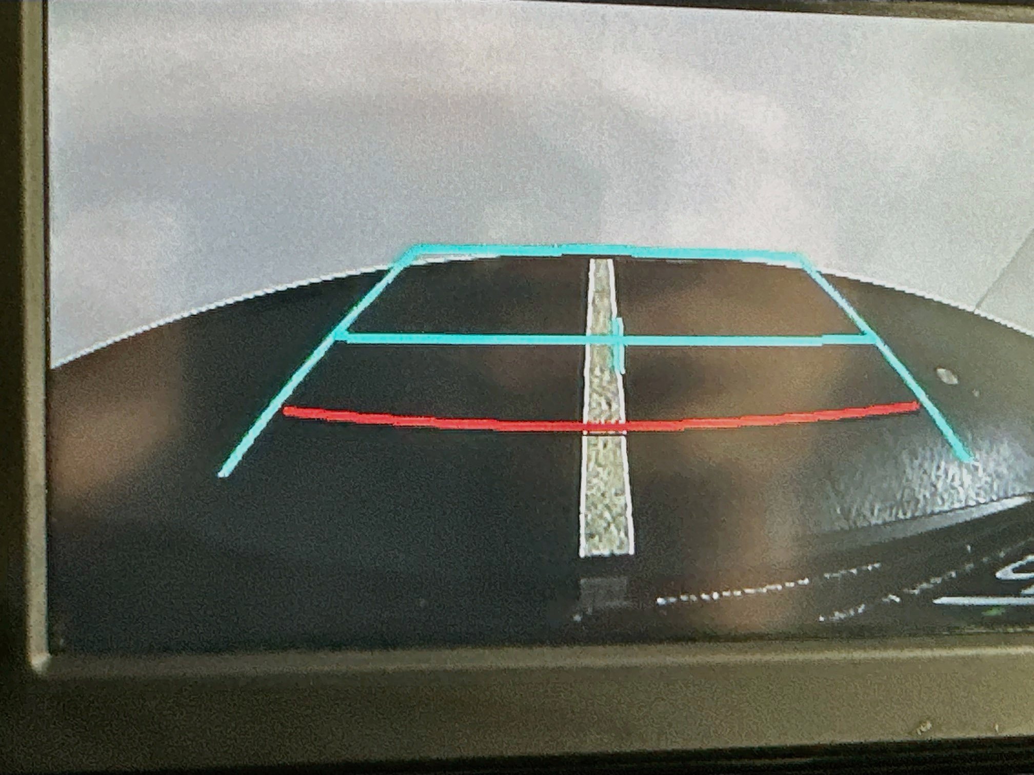 Used 2019 Toyota RAV4 XLE Premium FWD image 22