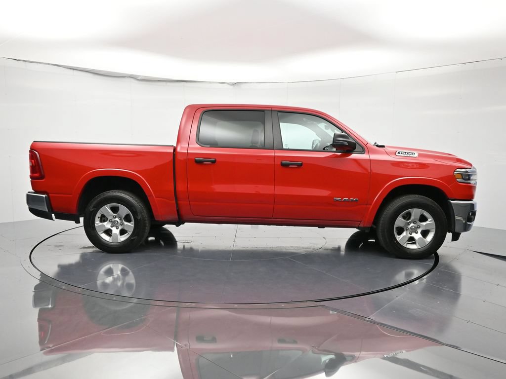 Used 2025 RAM 1500 Big Horn AWD/4WD image 4