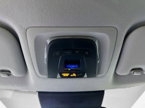 Certified 2025 Toyota Corolla Cross L image 18